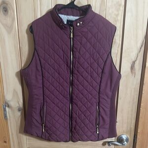 Active USA Women's Quilted Vest - Burgundy